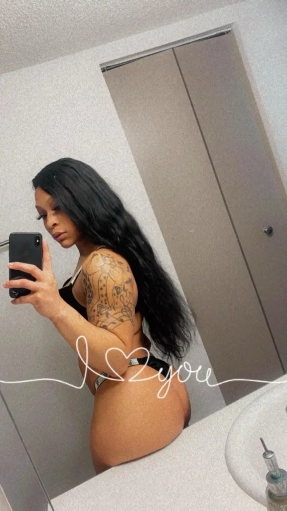 5'2 Fun Size black beauty w/ Soft Skin🤍Sweet and Passionate w/ Every Touch🫠Car Fun+Outcalls ONLYAVAILABLE NOW RUSH ME PLEASE READ FULL AD BEFORE CONTACTING ME - Photo 3 | Escort in Lancaster