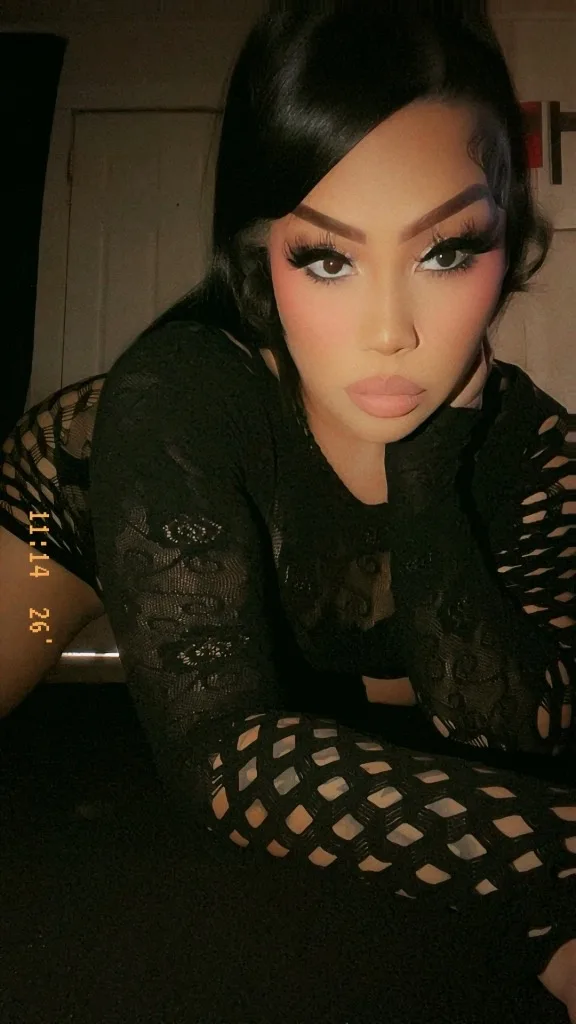 LIVE SHOWS/CONTENT/FETISHES/SEXTING