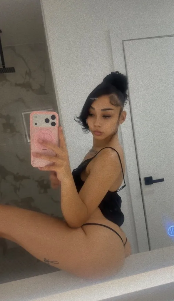 Pretty Petite n Discreet Available Now - Photo 5 | Escort in Downtown
