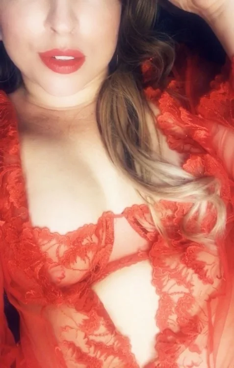 upscale MILF filming with clients 🌟 XXX 🌟GFE 🌟SEX LESSONS 🌟 MORE 🌟😘🔥