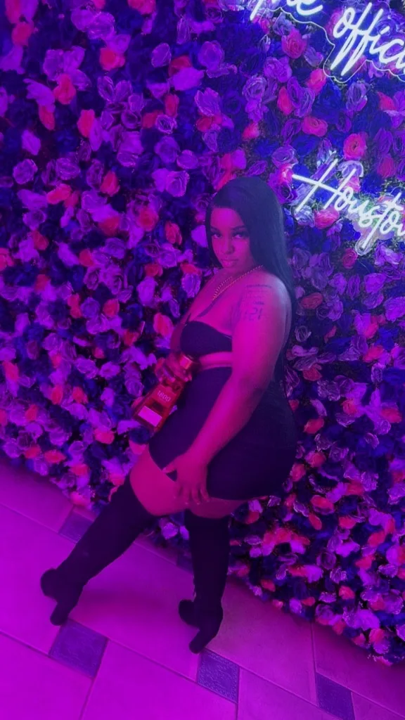TOO HOTT RENEE. INCALLS ONLY - Photo 7 | Escort in Southeast Side HTX