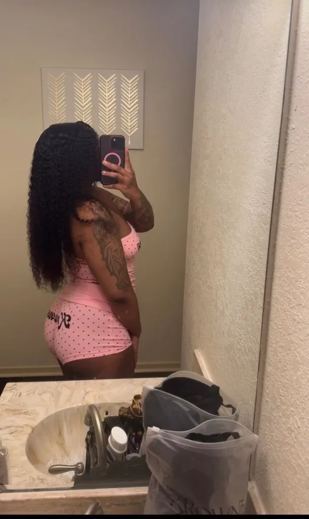 Cum Take a ride in The Big Body Benz - Photo 5 | Escort in Killeen