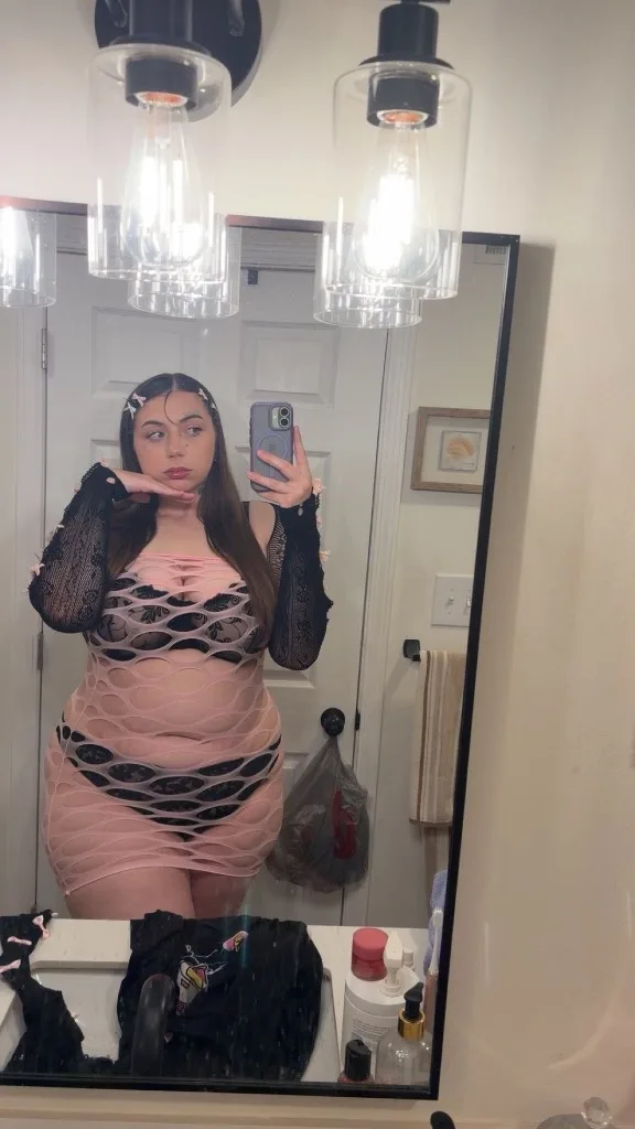 THICK BIG BOOTY LATINA - Photo 5 | Escort in Fort Worth