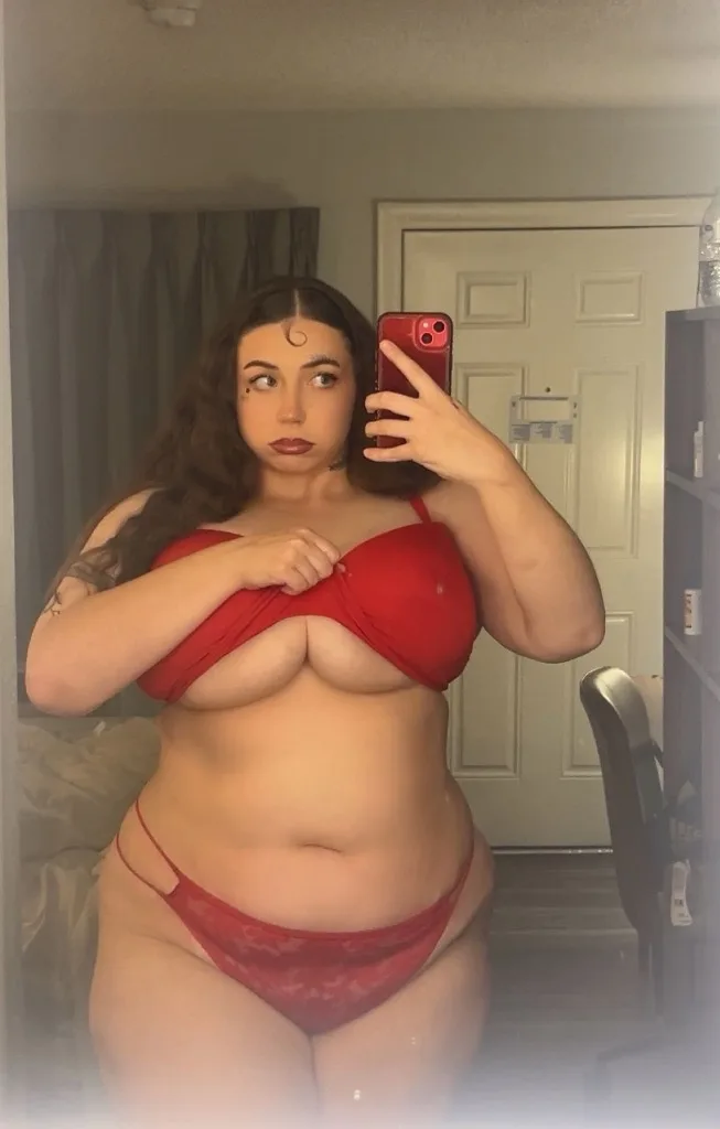 THICK BIG BOOTY LATINA - Photo 8 | Escort in Fort Worth