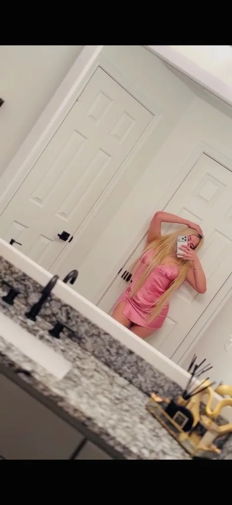 hola papi - Photo 2 | Escort in Austin