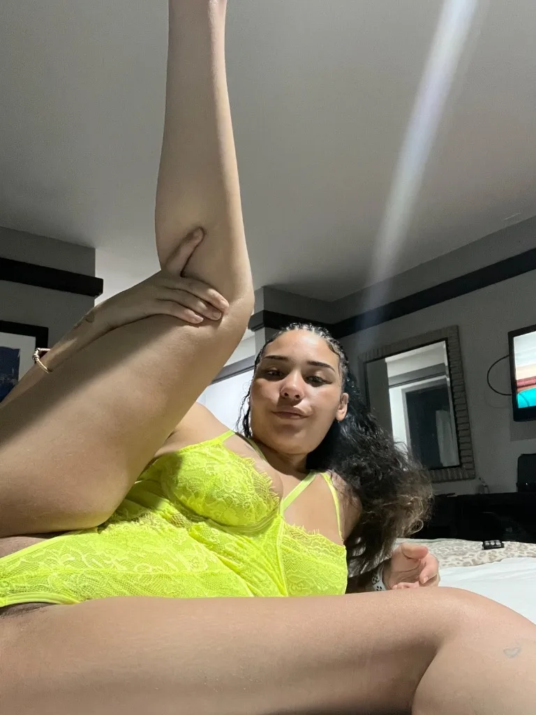 hi im diamond it's nice too meet you im down and ready for anything and everything - Photo 9 | Escort in Dallas
