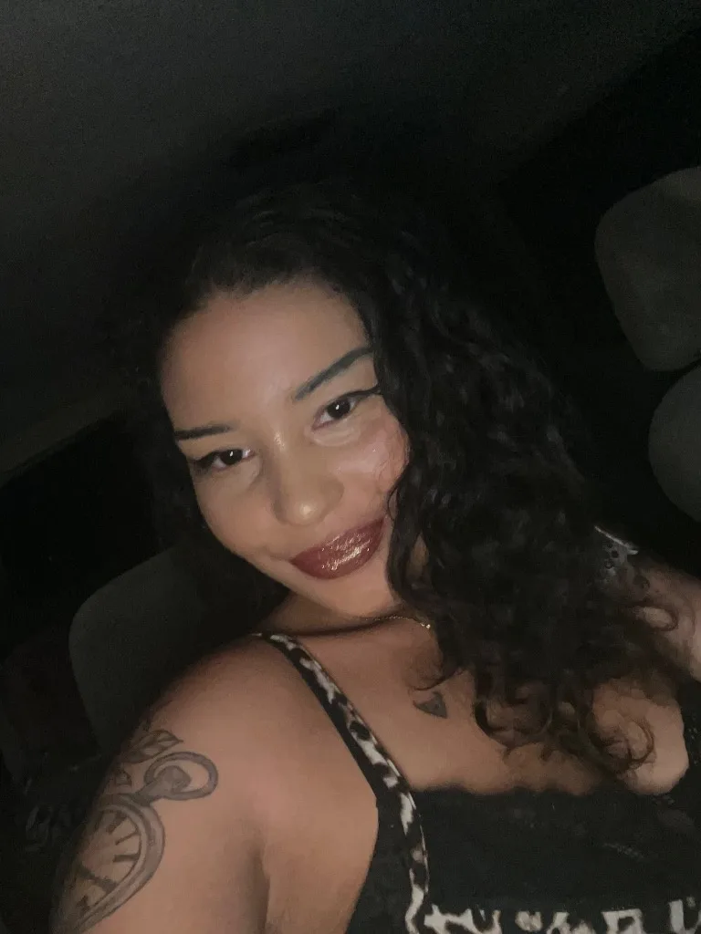 hi im diamond it's nice too meet you im down and ready for anything and everything - Photo 7 | Escort in Dallas