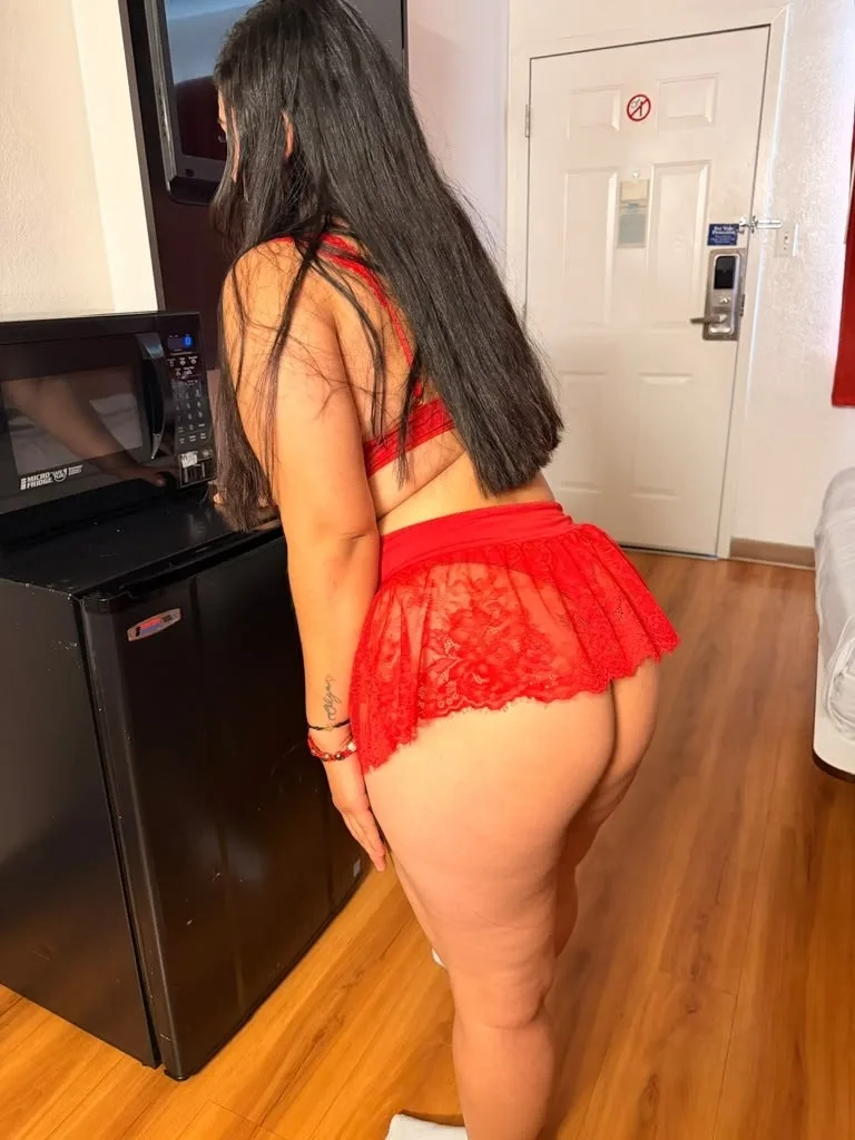 😘😘NEW LATINA IN THE AREA BABY JUST TEXT ME 😘😘 NUEVA LATINA EN EL AREA ESCRIBEME😍😍