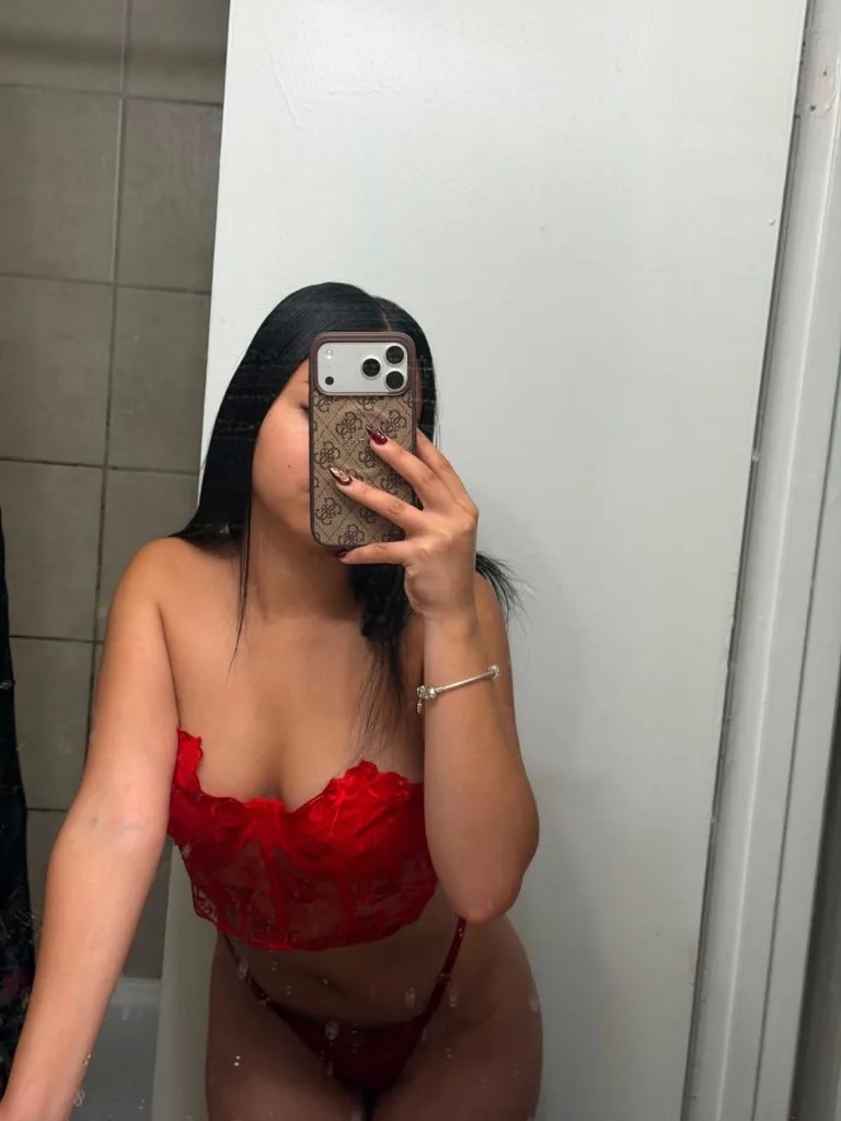 Nicoll - Photo 2 | Escort in Leswiville