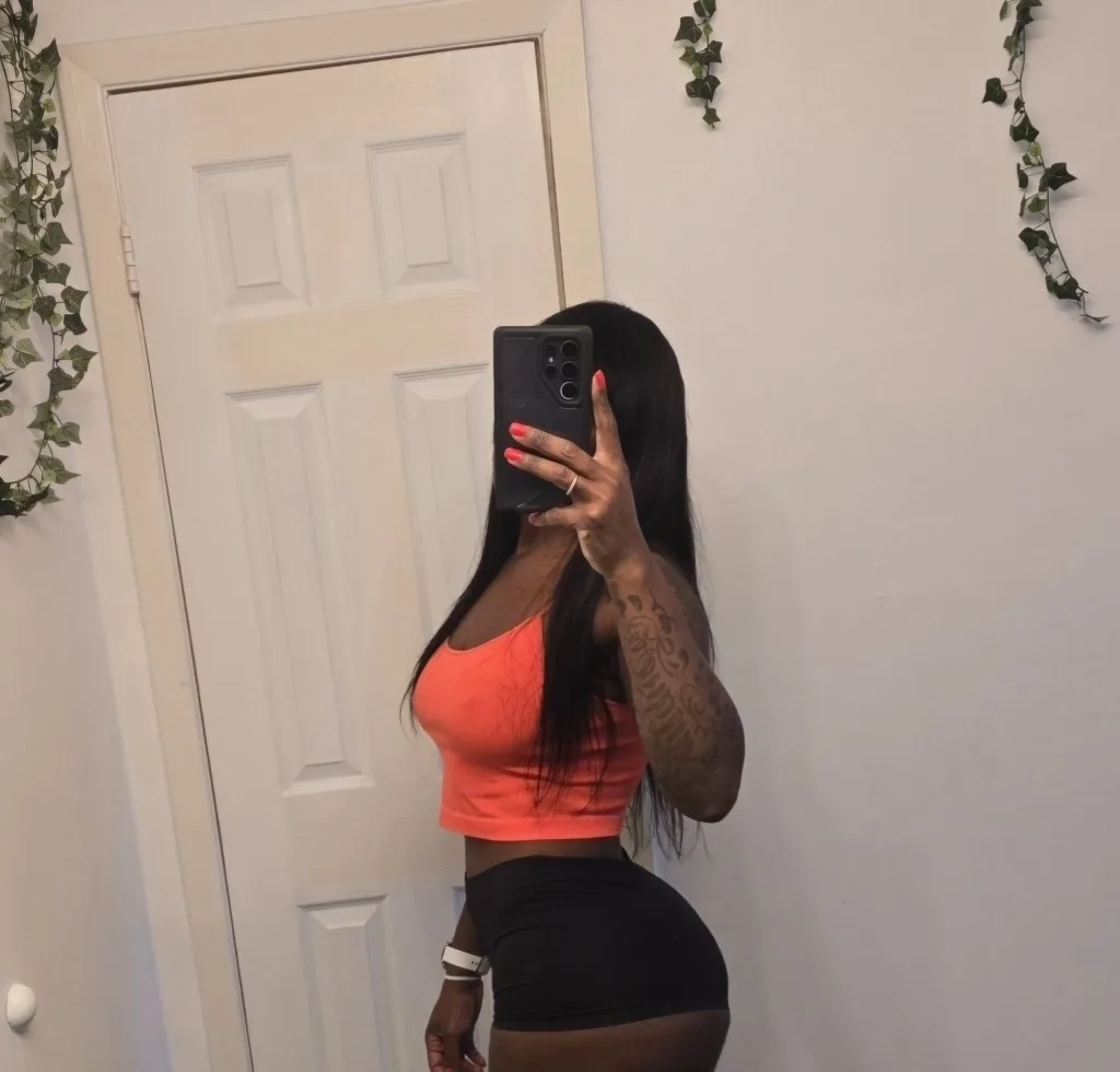Fit Thick Chocolate Chick - Photo 6 | Escort in Houston