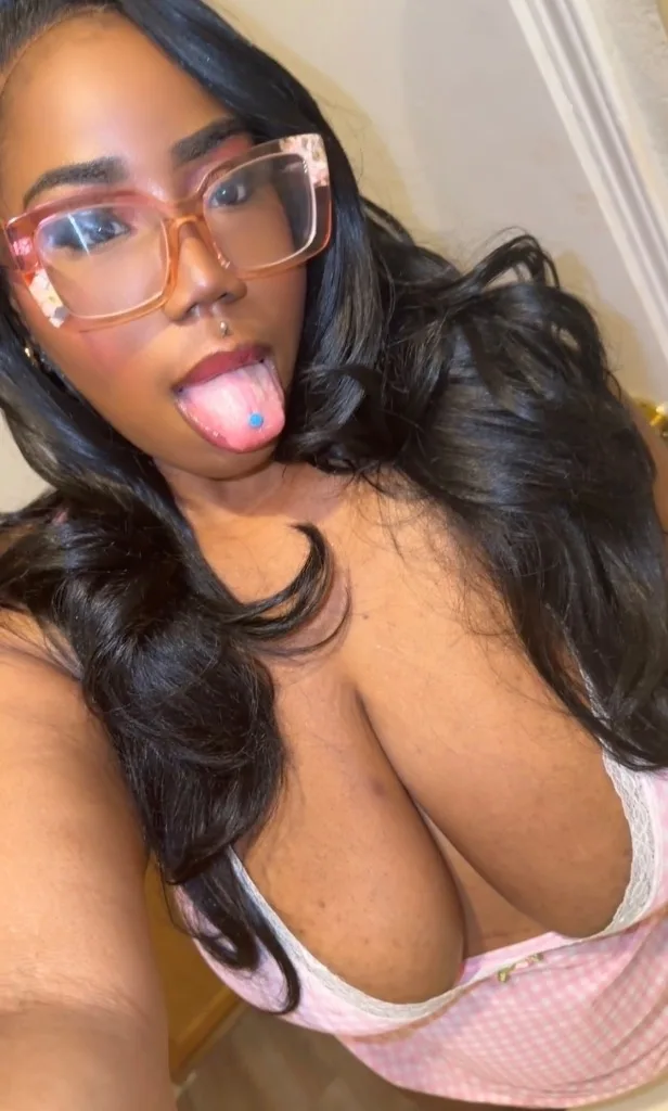 BBW SQUIRTER SPECIAL QV UNTIL 12 AM