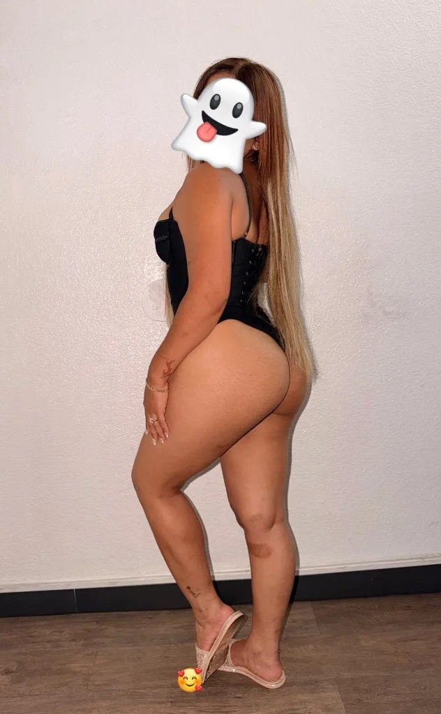 Latina Complaciente Y Divertida 🤤 - Photo 5 | Escort in Irving tx