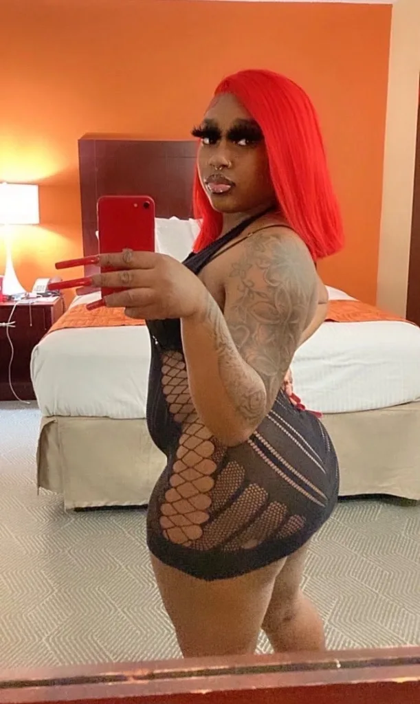TIGHT WET CREAMY PUSSY - Photo 4 | Escort in Dallas
