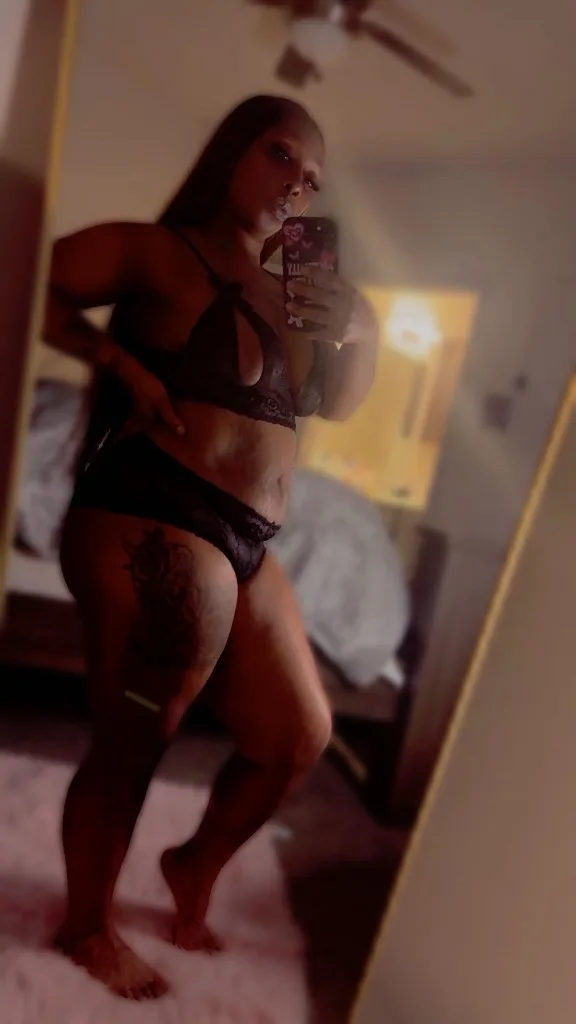 Chocolate Drop With Tha Waterpark QV SPECIAL AVAILABLE - Photo 2 | Escort in Dallas