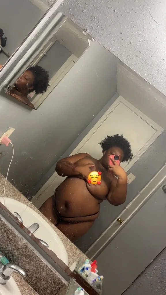 juicy BBW 💦 🍒💧🎀💋 𝐿𝐸𝑇 𝑀𝐸 𝐵𝐸 𝑌𝑂𝑈𝑅 𝑇𝐻𝐼𝐶𝐾 𝐶𝐻𝑂𝐶𝑂𝐿𝐴𝑇𝐸 𝐹𝐴𝑁𝑇𝐴𝑆𝑌 💧🍒💋🩷