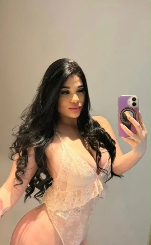 My name is Wendoly. I am beautiful girl who wants to meet you, text me or call i will let your balls dry with my mouth and pussy. I do oral,vaginal and anal and 3somes. - Photo 4 | Escort in Houston