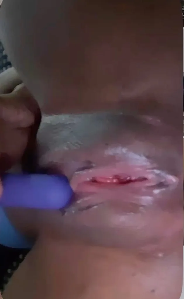 watch me rub my juicy wet pussc🥰 - Photo 1 | Escort in Tidwell