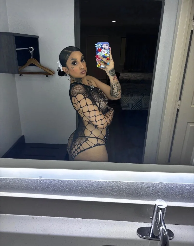 Foreign Barbie - Photo 5 | Escort in Houston