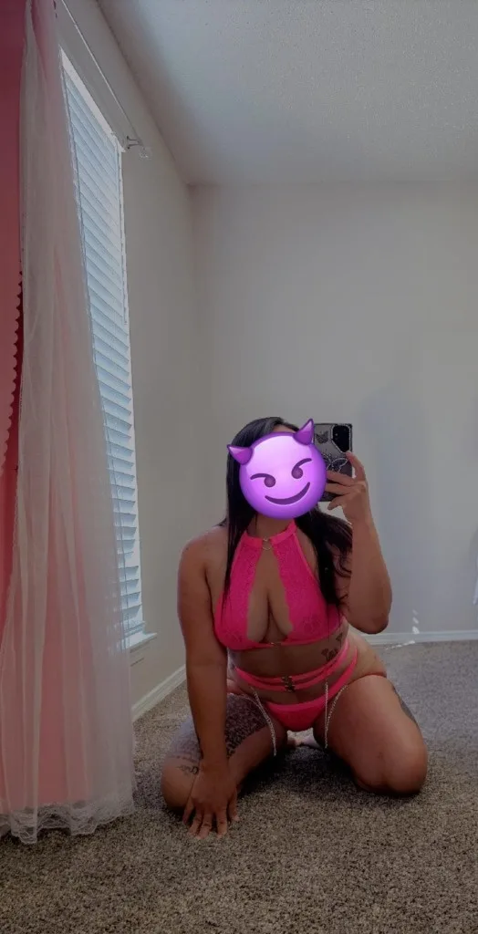 CHICA SALVADOREA Y CHICANA FOTOS % REALES PAPI🫦 - Photo 11 | Escort in 35 y Regal Row
