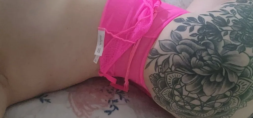 karol - Photo 3 | Escort in Midland
