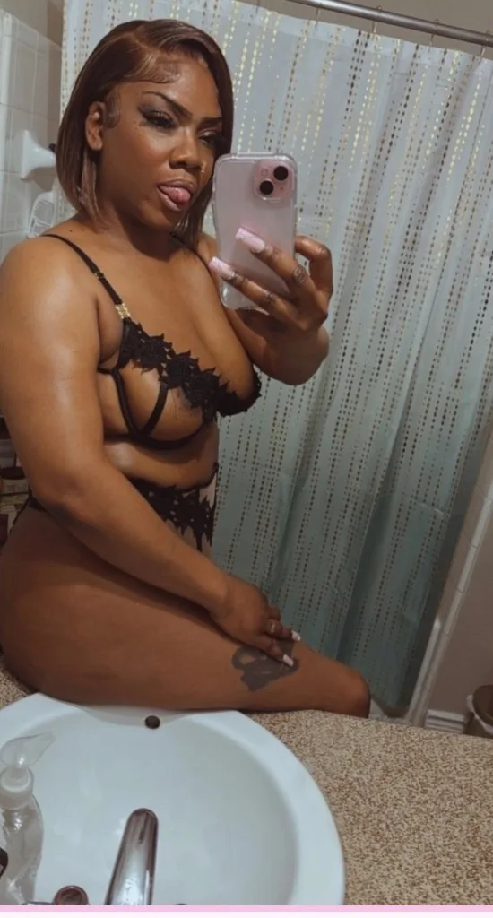 FREAKY FRIYAAAAAAAY!!!! !🤫! 🥵🤤SLIP, SLIDESEXY CHOCOLATE NUBIAN GODDESS! CATERING TO ALL OF YOUR NEEDS DESIRES AND RELIEVING ALL YOUR STRESS - Photo 1 | Escort in Northwest Fort Worth