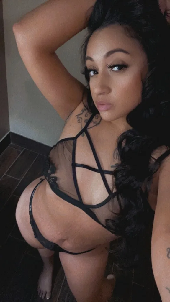 ooᑭeᖇᖴeᑕt Sexy Latina Mami - Photo 4 | Escort in ABILENE & ALL SURROUNDING AREAS