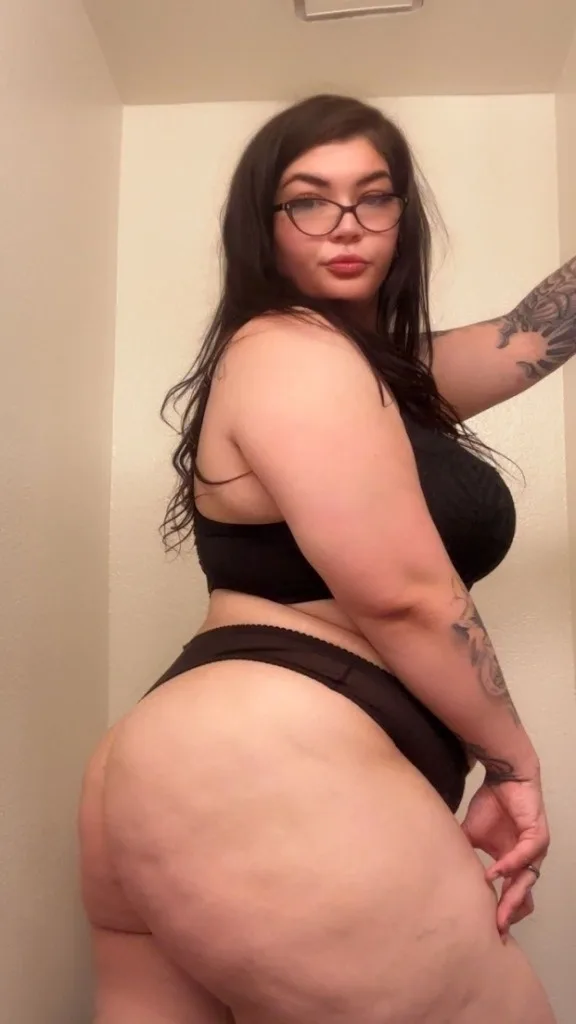 Pretty Face, Good Vibes, Worth Every Minute - Photo 2 | Escort in Houston