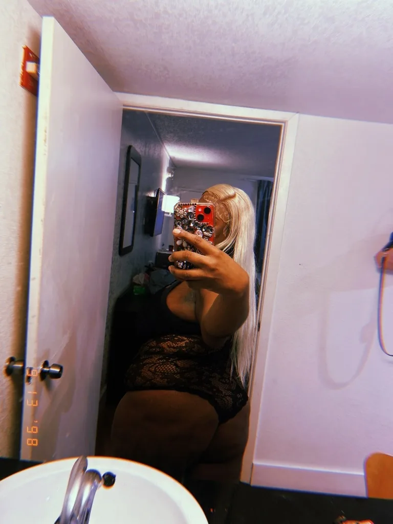 INCALLS AND OUTCALLS!!THROAT GOAT!!QV SPECIALS!!!