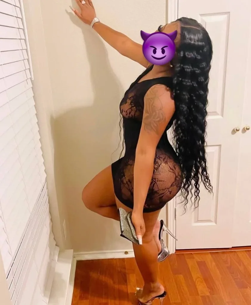 I'm available for you, love; just contact me at my number.🤩 - Photo 2 | Escort in Mesquite