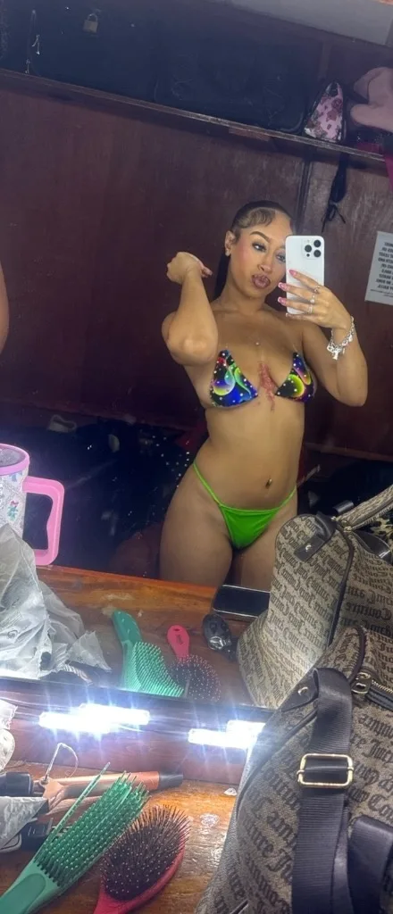 skinny petite, wet pussy - Photo 2 | Escort in houston