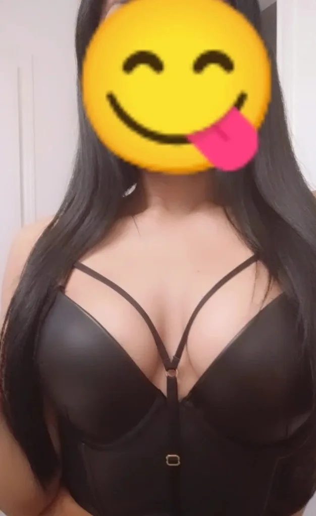 latina flaquita/ lemme ride you daddy
