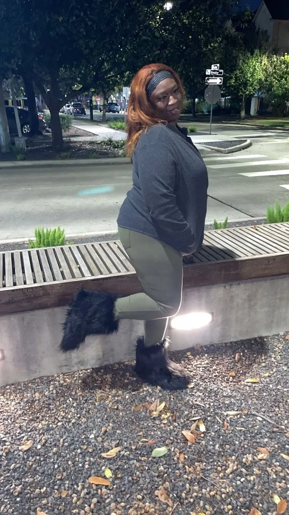 who. ready for some good loveing and relax, relaxation, and sexual healing - Photo 4 | Escort in On the east