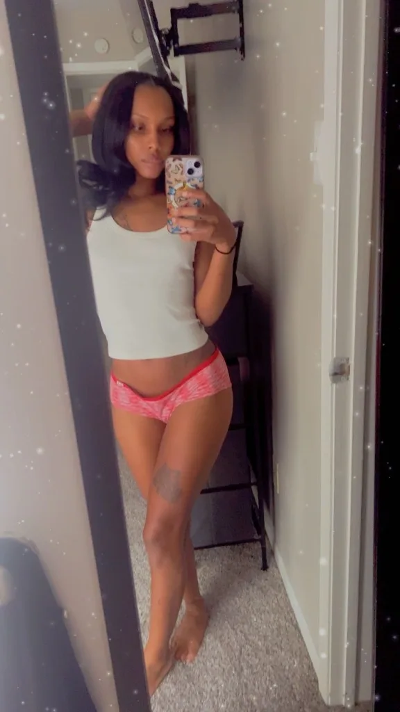 India Strawberry - Photo 2 | Escort in Austin