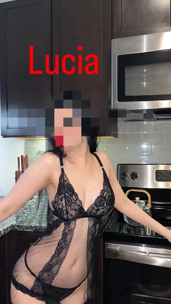 I'm LUCIA - Photo 4 | Escort in Westheimer