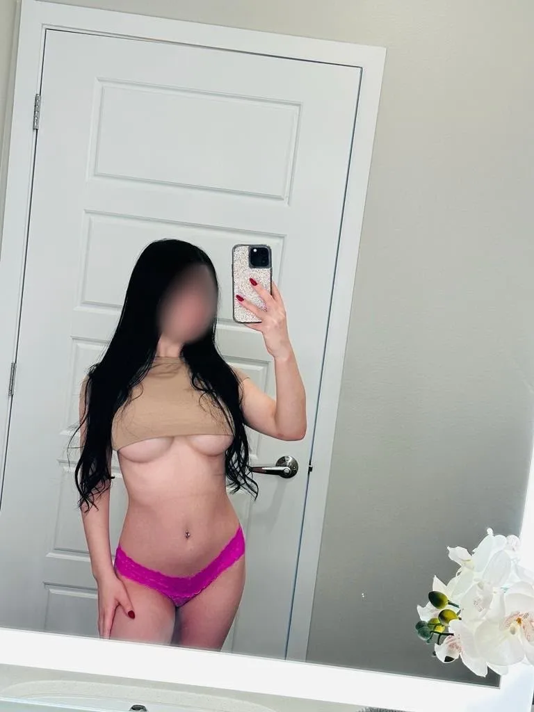 I'm LUCIA - Photo 8 | Escort in Westheimer