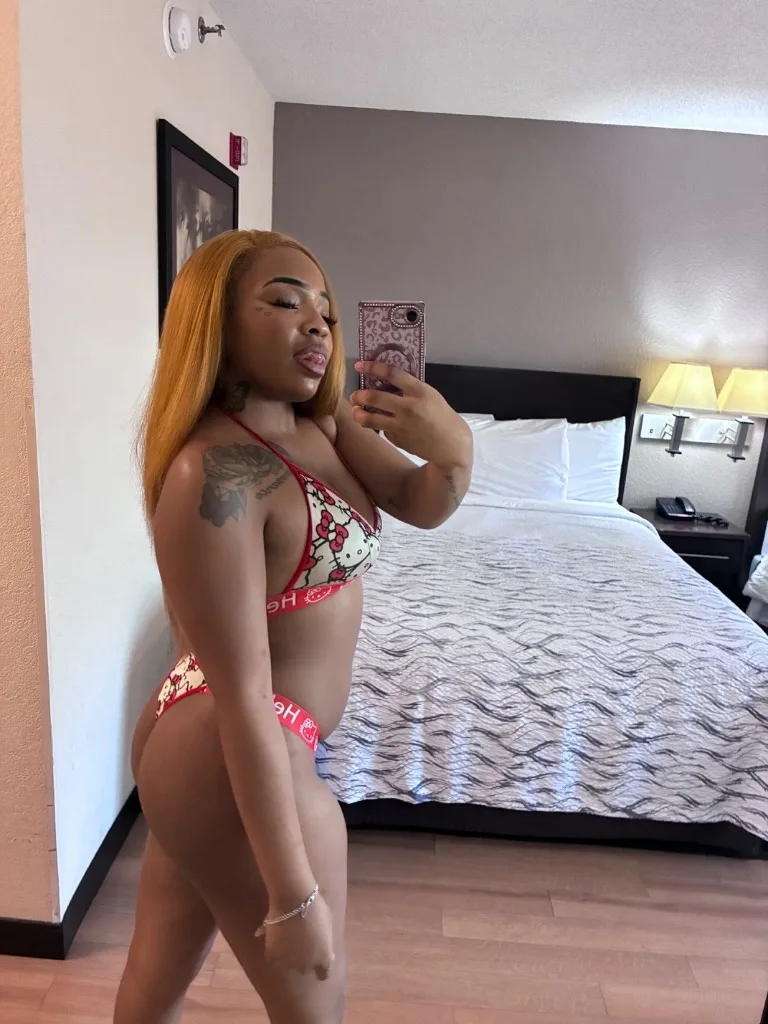 QV SPECIALS CAN I MAKE YOU CUM - Photo 2 | Escort in Near Aladome