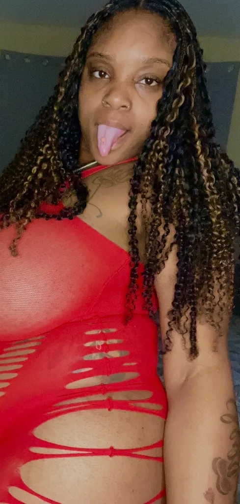 BIG RED WATERFALL PUSSY - Photo 6 | Escort in Balch springs