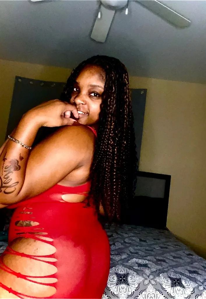 BIG RED WATERFALL PUSSY - Photo 12 | Escort in Balch springs
