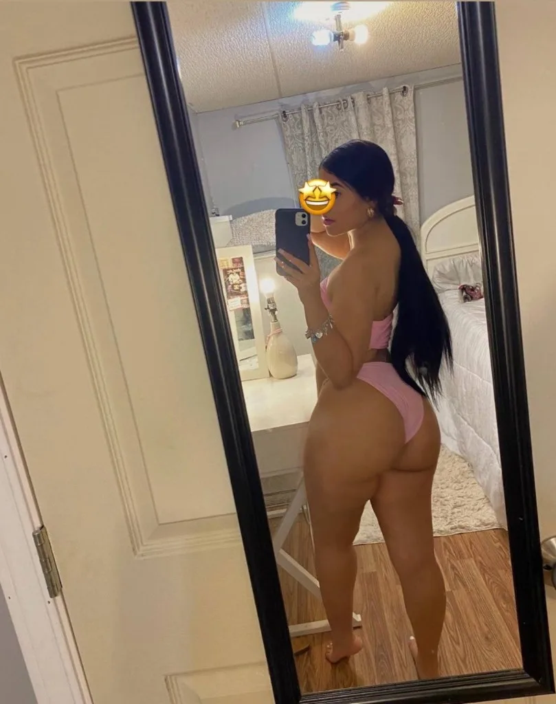 HERMOSA VENEZOLANA MAMASITA PERVERTIDA VIVO SOLITA 🫦 VEN POR UN RATITO RICOCOGEME POR LA COLITA Y BB - Photo 1 | Escort in Irvin