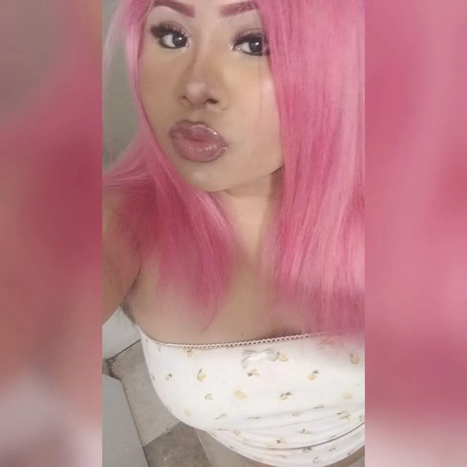 asian latina with a BIG BOOTY , young tight pink pussy big juicy lips that will drive you wild - Photo 2 | Escort in Brownsville