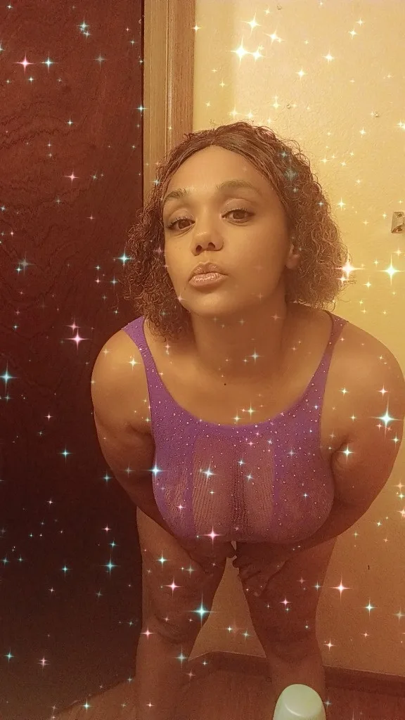 REDBONE - Photo 3 | Escort in Arlington