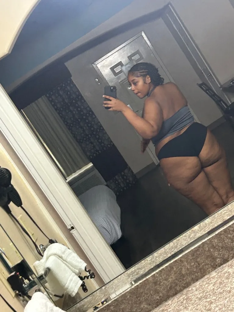 Qv special🥂party favors4 - Photo 4 | Escort in Texas incall