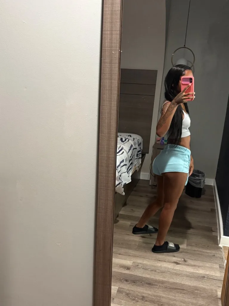 OUTCALLS/CARDATES AVAIBLE NOW - Photo 2 | Escort in Forest hill