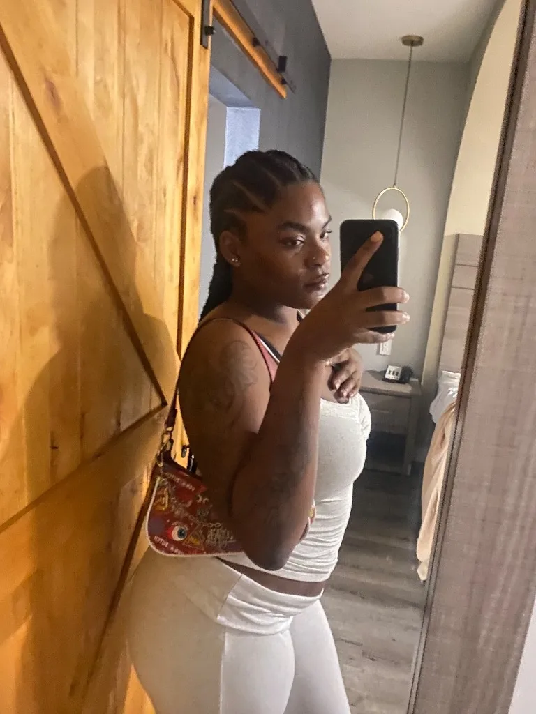 ⭐FINE THICK CHOCOLATE STALLION - Photo 1 | Escort in Houston
