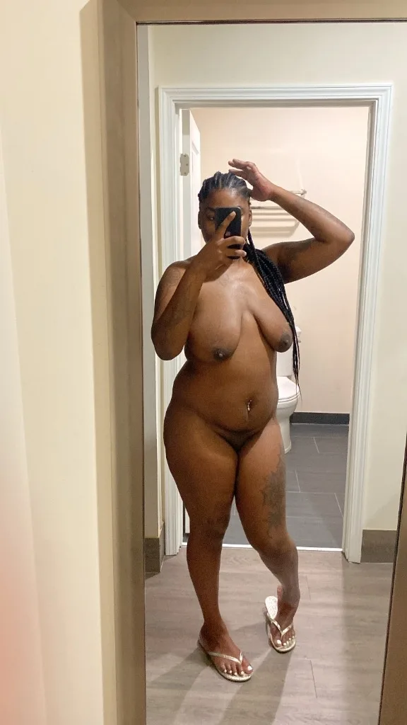 ⭐FINE THICK CHOCOLATE STALLION - Photo 2 | Escort in Houston