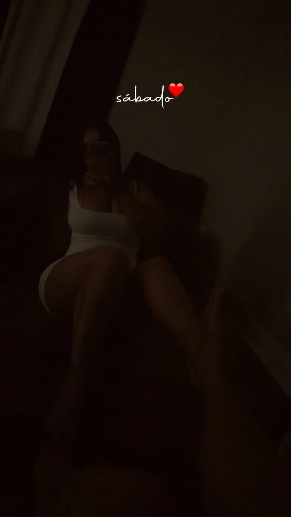 ESTOS TIEMPOS DE LLUVIA ME PONEN MAS CACHONDA EN TU AREA UN PLUS SEXY Y CULONA - Photo 11 | Escort in Addison-Gallería