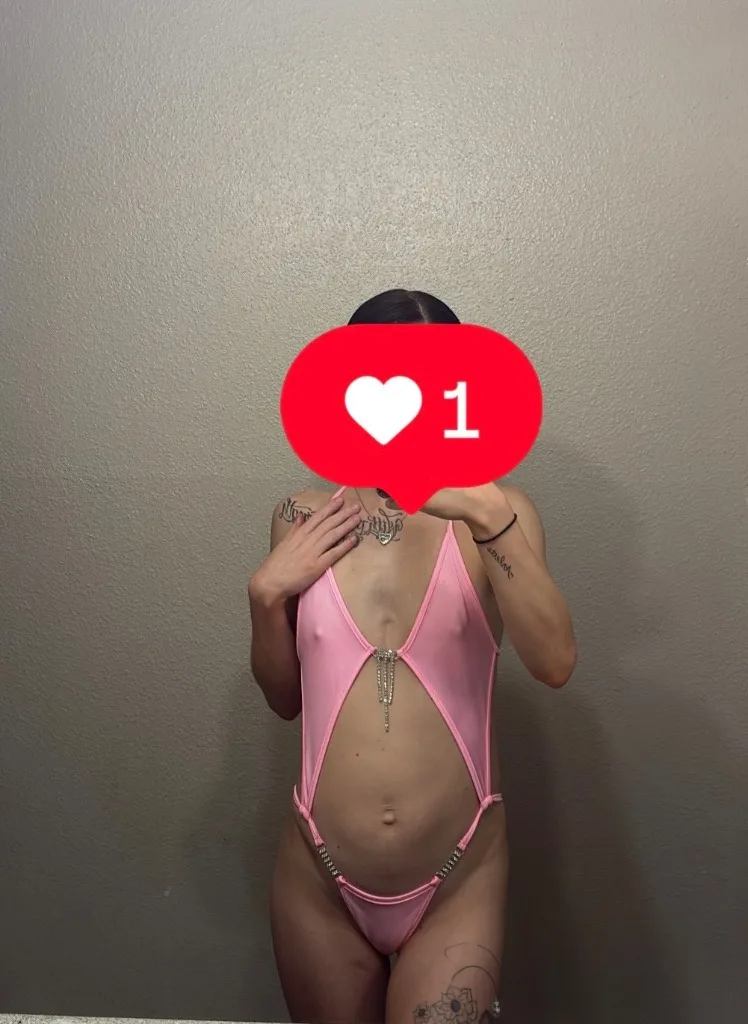 Hey Babes I’m available for play time at your discretion call me baby I’m waiting for you to book me - Photo 4 | Escort in Galleria