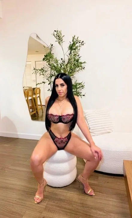 Nueva latina mi amor toda para ti con experiencia sin rodeos - Photo 2 | Escort in Irving