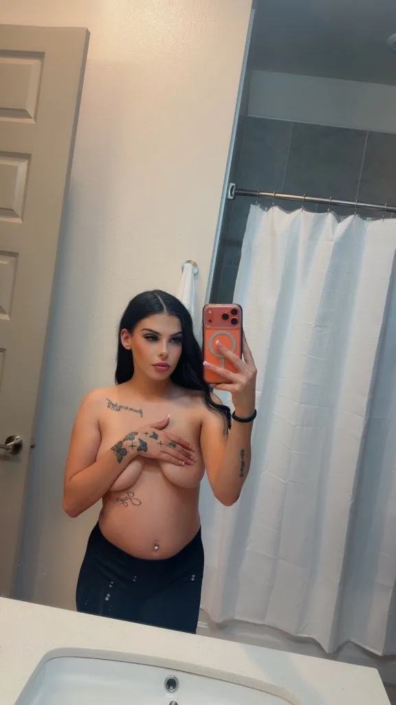 Your Favorite Distraction - Photo 4 | Escort in Downtown Houston & Surrounding