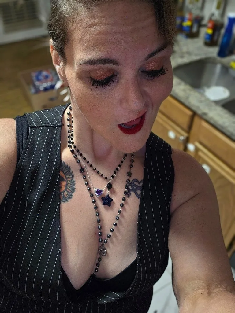 Ready to brighten your day or night! Cum see me! - Photo 8 | Escort in Alliance